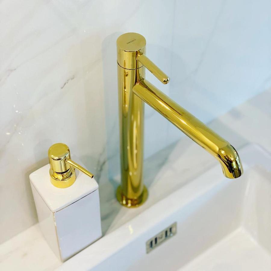 Apartament Tsuru ジブヌベク エクステリア 写真