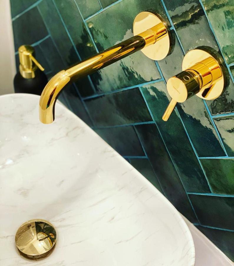 Apartament Tsuru ジブヌベク エクステリア 写真