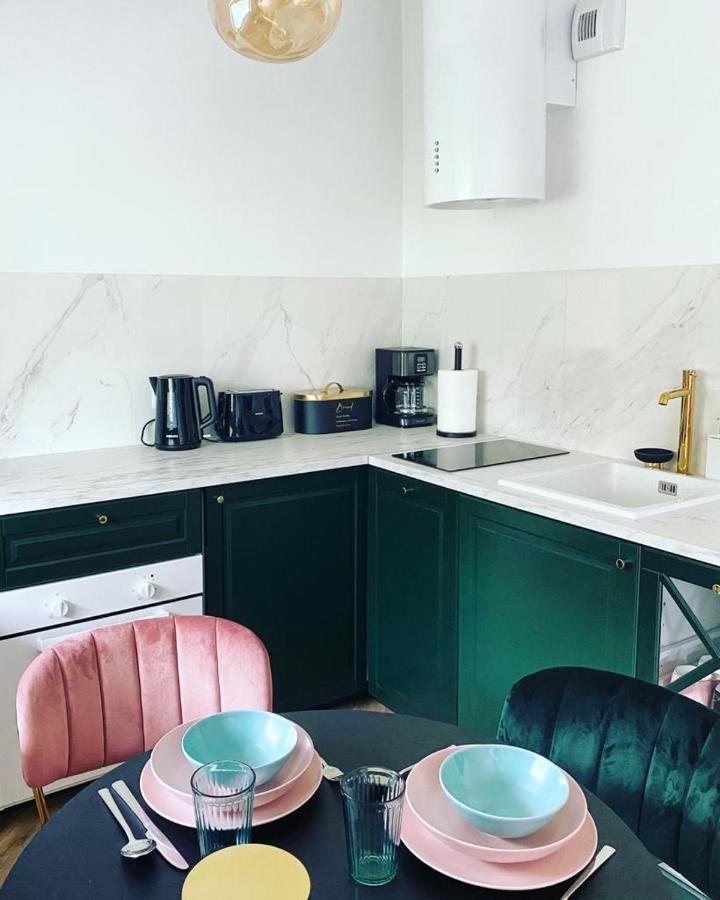 Apartament Tsuru ジブヌベク エクステリア 写真